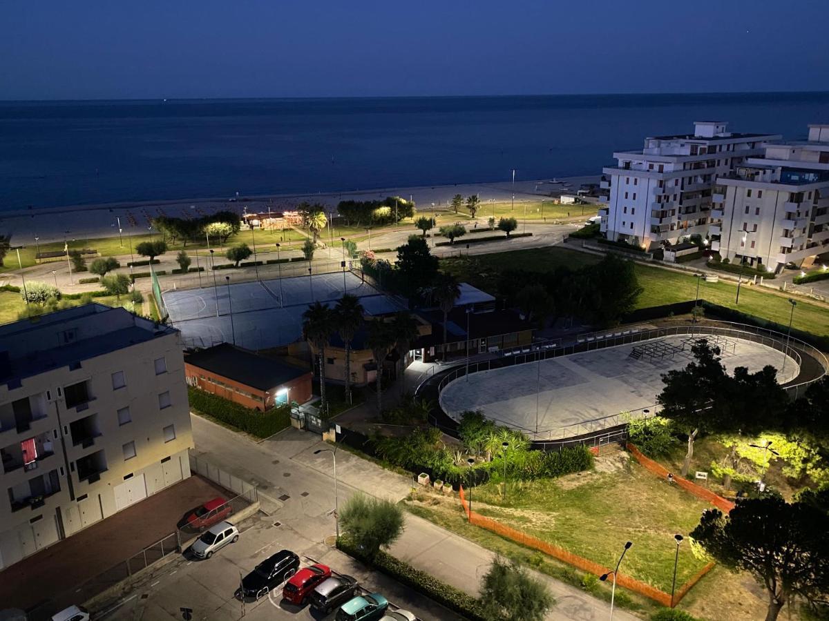 Punto Di Osservazione Lido di Fermo Bagian luar foto
