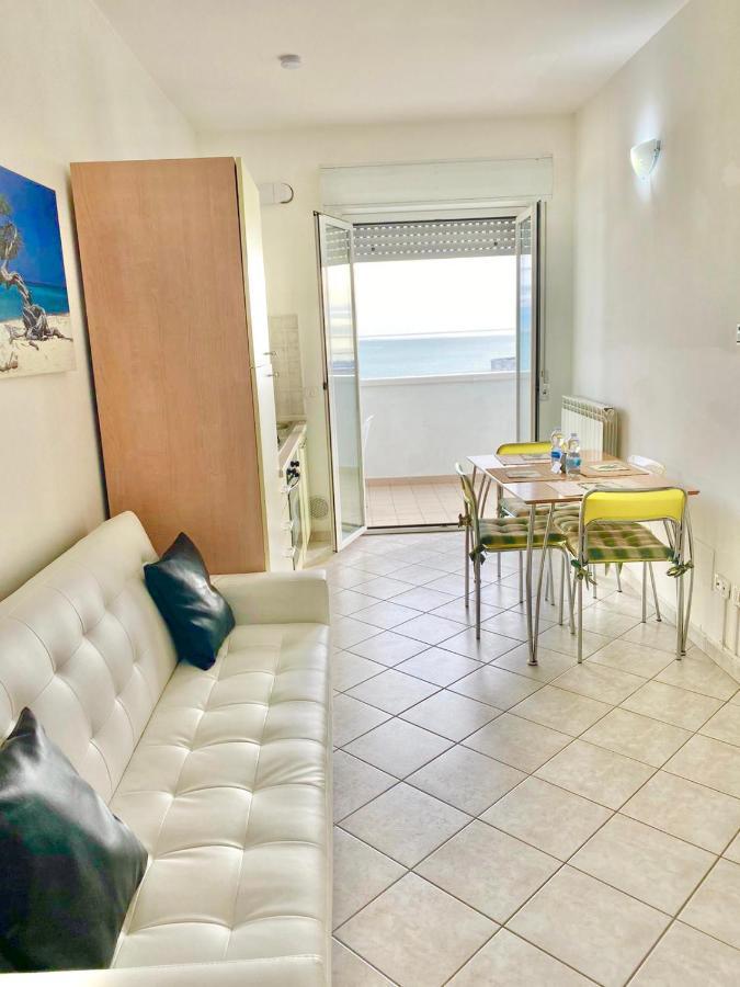 Punto Di Osservazione Lido di Fermo Bagian luar foto