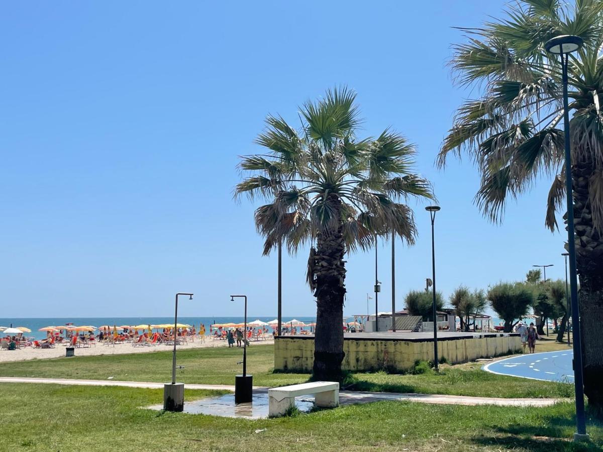 Punto Di Osservazione Lido di Fermo Bagian luar foto
